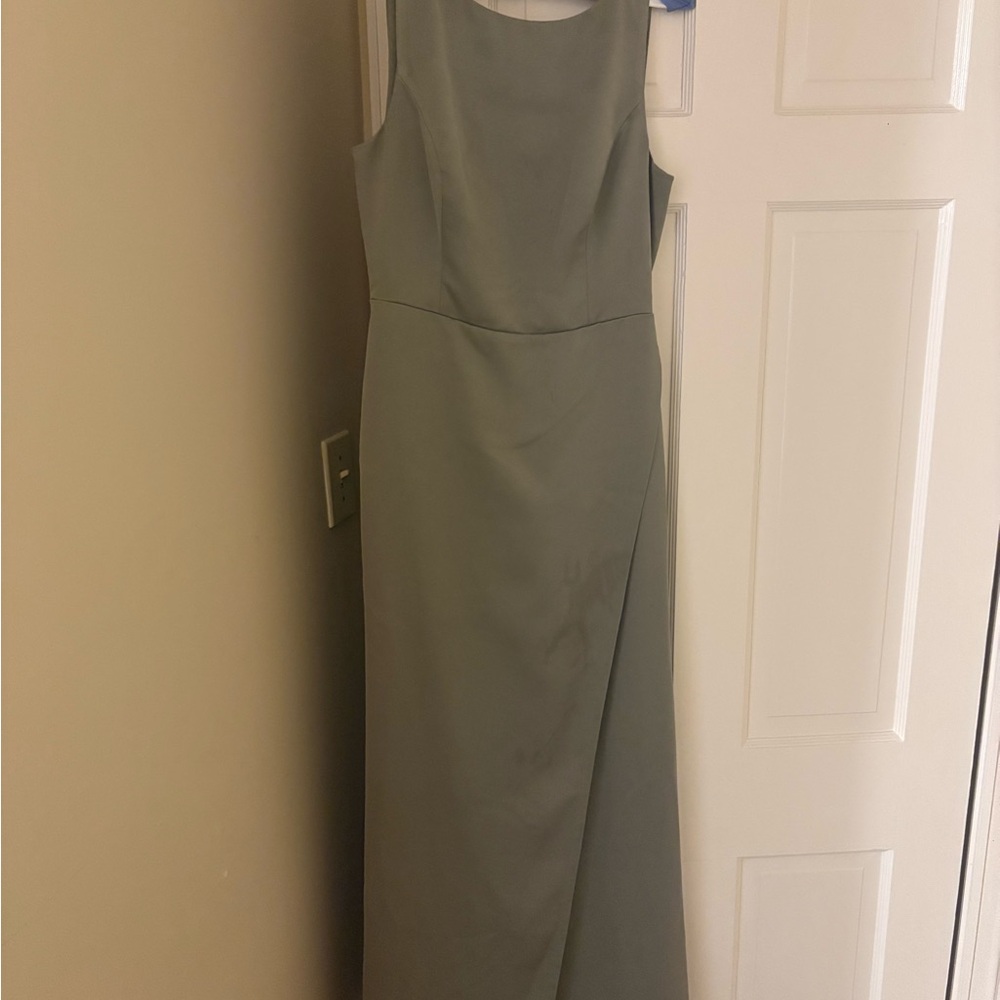 Elegant Sleeveless Green Dress